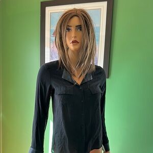 🖤🖤NWOT Express Black Fitted Button Down Shirt with Notched Collar🖤🖤